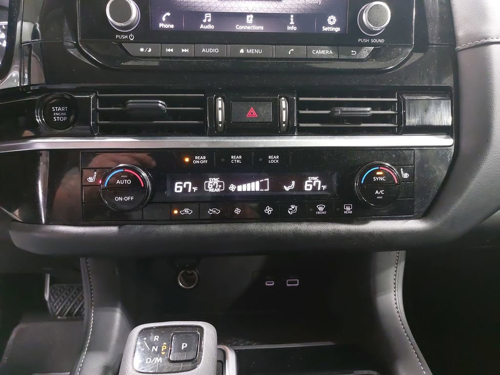 Used 2025 Nissan Pathfinder SV image 23