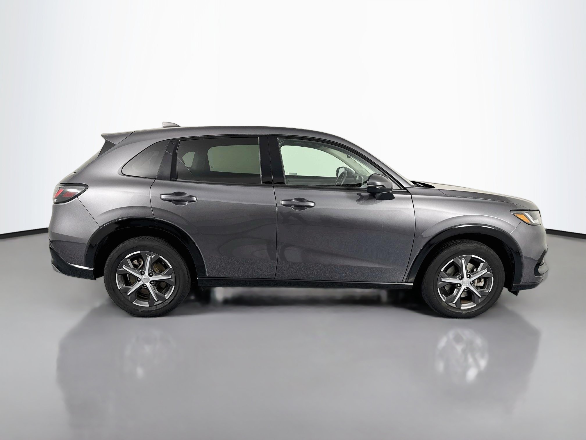 Certified 2024 Honda HR-V EX-L image 4