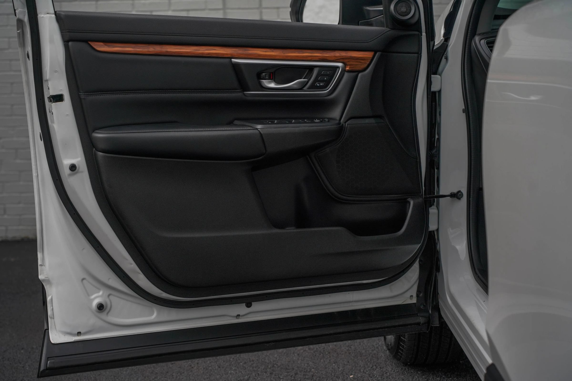 Used 2019 Honda CR-V EX-L image 9