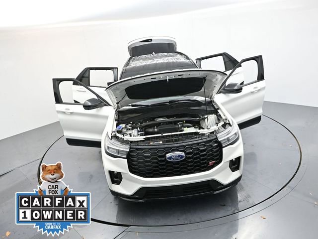 Used 2025 Ford Explorer ST image 39