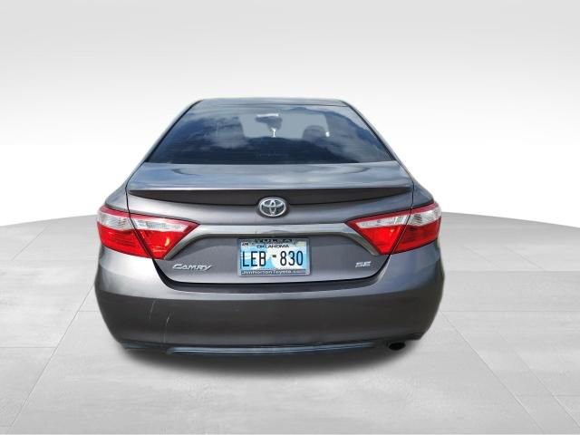 Used 2016 Toyota Camry SE FWD image 4