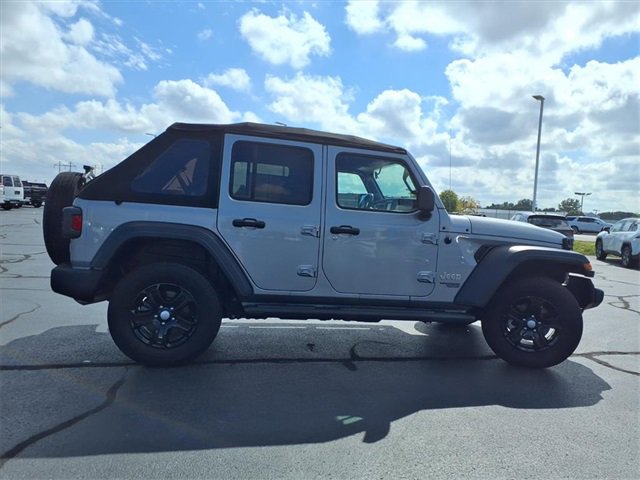 Used 2021 Jeep Wrangler Unlimited Sport image 31