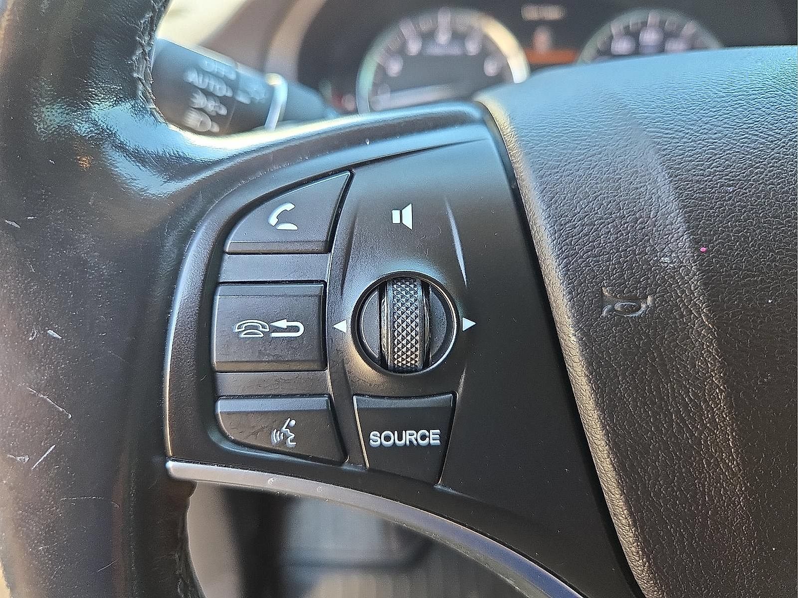 Used 2017 Acura MDX w/ Technology Package AWD/4WD image 12