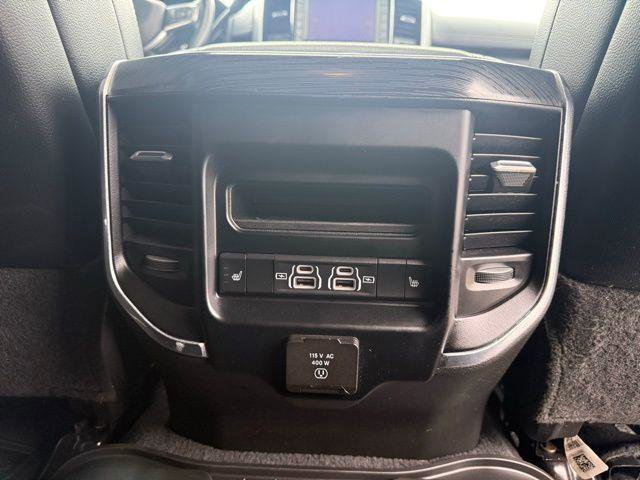 Used 2024 RAM 2500 Laramie w/ Sport Appearance Package image 38