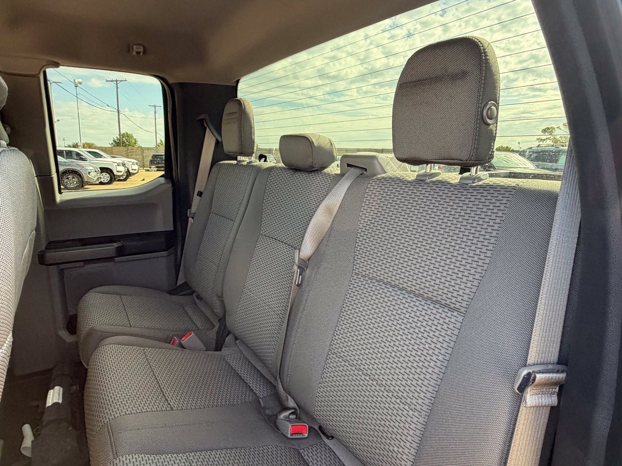 Used 2015 Ford F150 XLT w/ Equipment Group 301A Mid RWD image 29