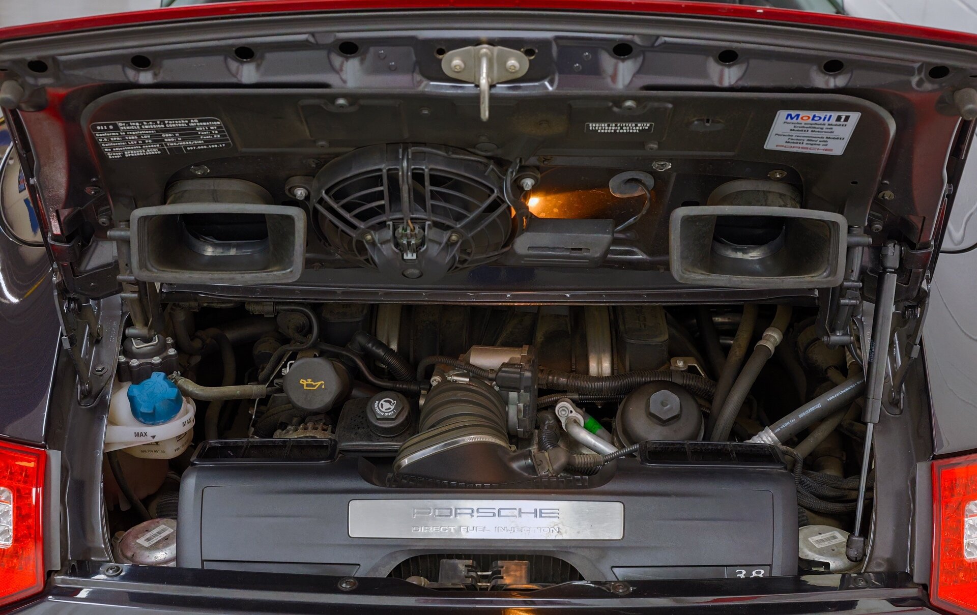 Used 2011 Porsche 911 Carrera 4S AWD/4WD image 20