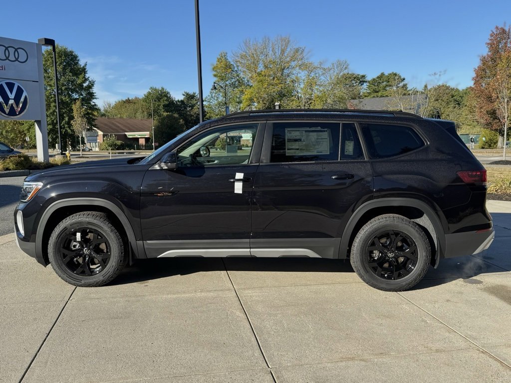New 2025 Volkswagen Atlas Peak Edition SE image 14