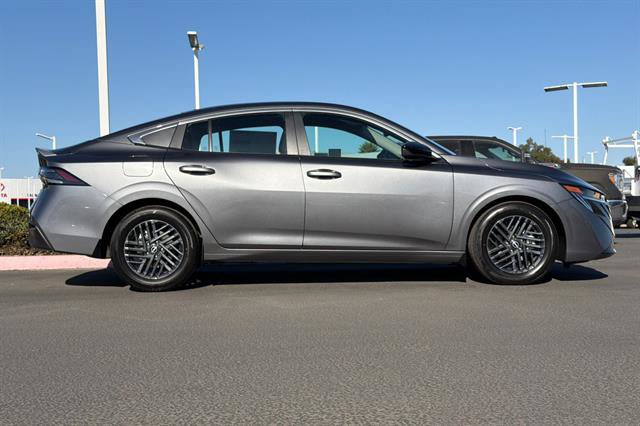 New 2027 Nissan Sentra SV w/ SV Convenience Package FWD image 3