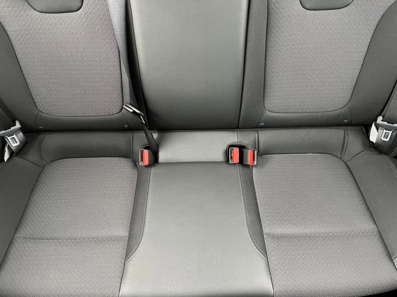 Used 2025 Buick Encore GX Preferred image 38