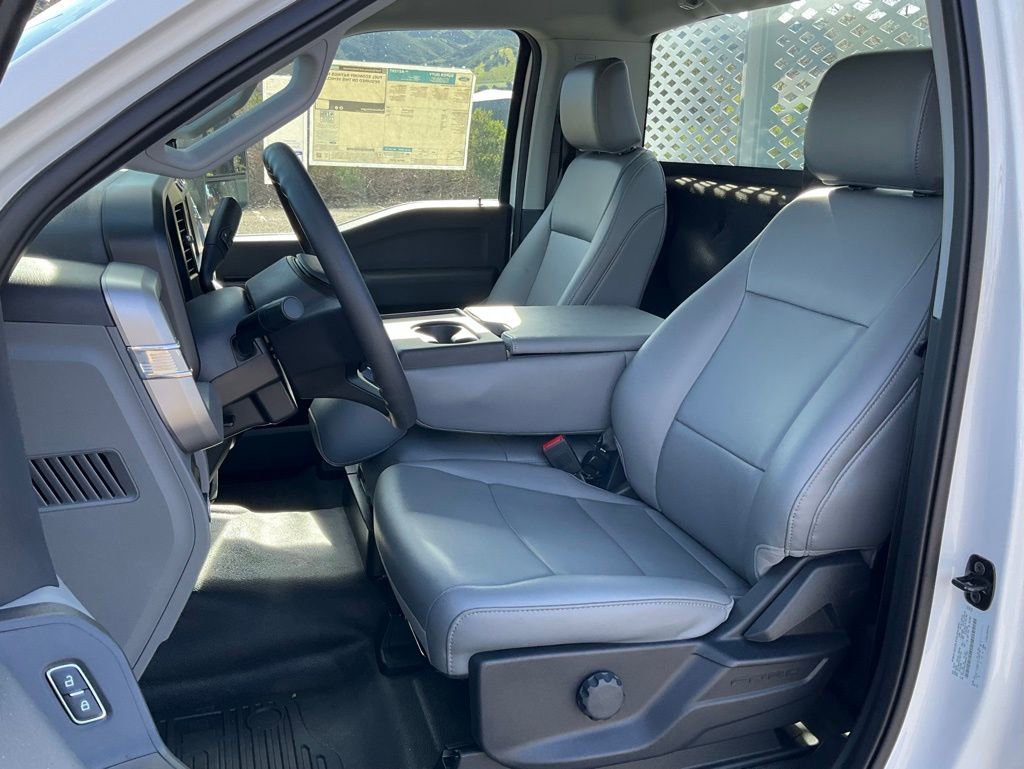 Used 2024 Ford F450 XL w/ XL Chrome Package image 29