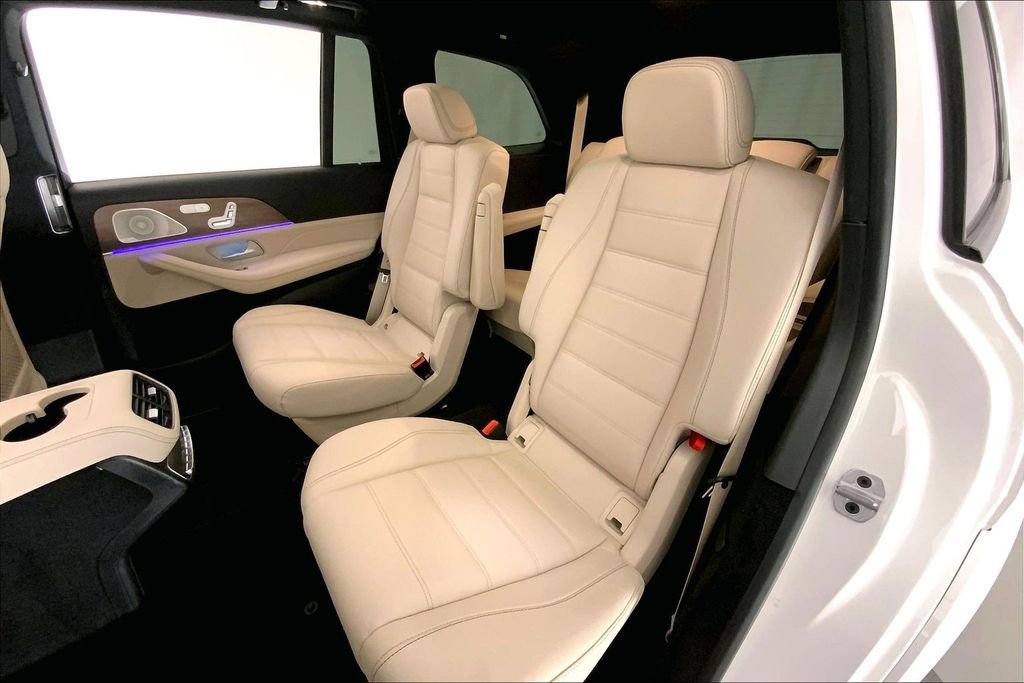Used 2024 Mercedes-Benz GLS 450 4MATIC image 14