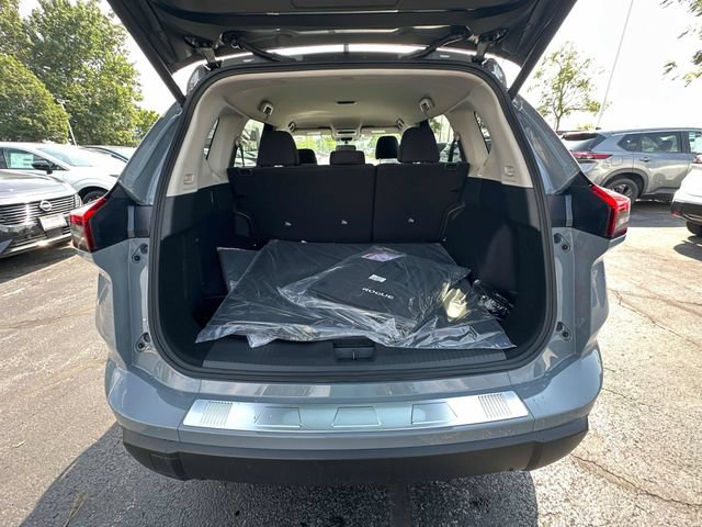 New 2026 Nissan Rogue SV AWD/4WD image 14
