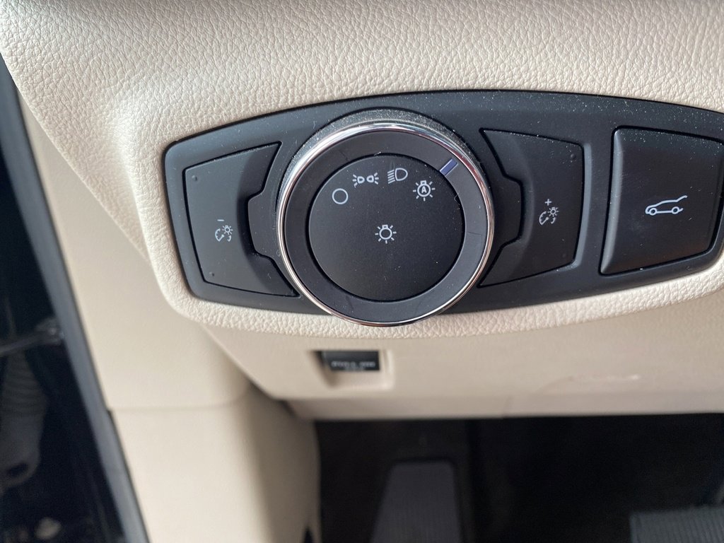 Used 2019 Lincoln MKC Reserve w/ MKC Climate Package image 24