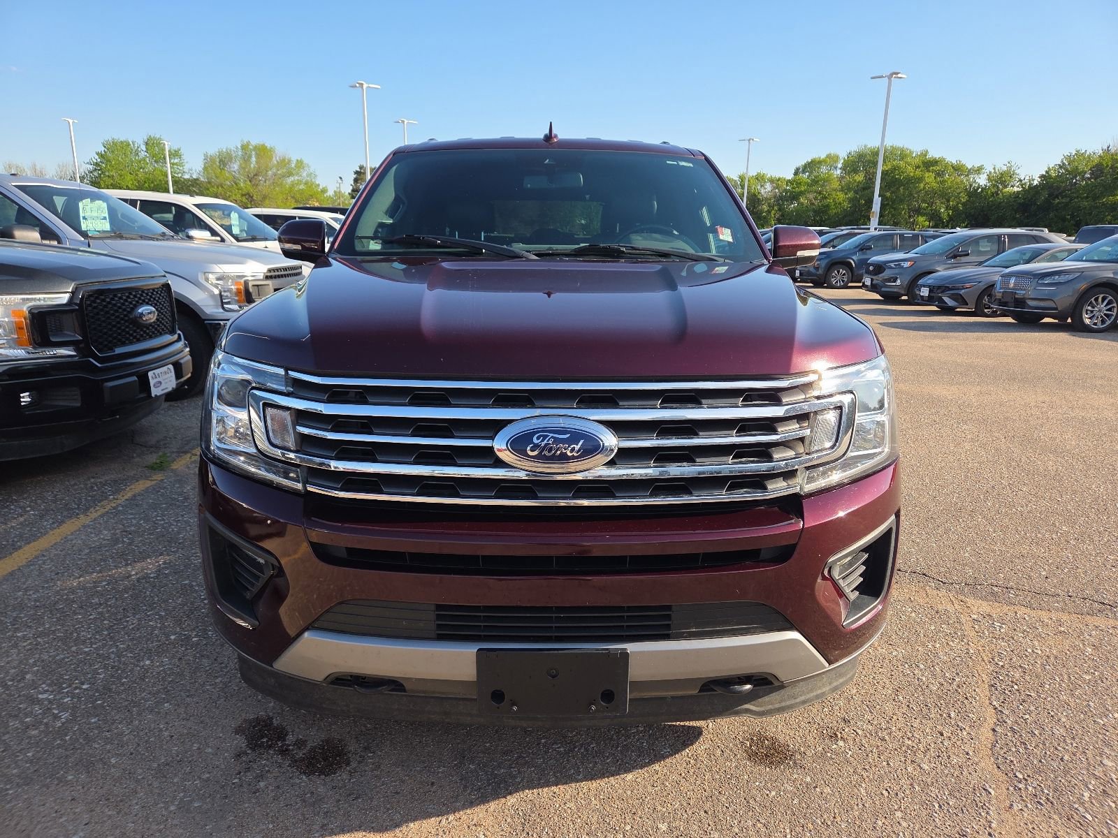 Used 2020 Ford Expedition Max XLT w/ Equipment Group 202A AWD/4WD image 7