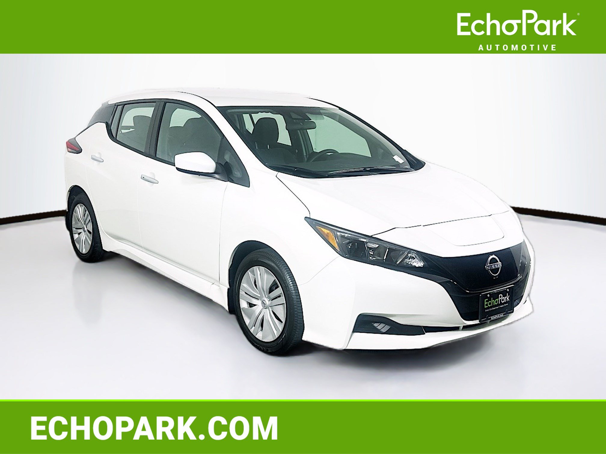 Used 2025 Nissan Leaf S FWD image 1