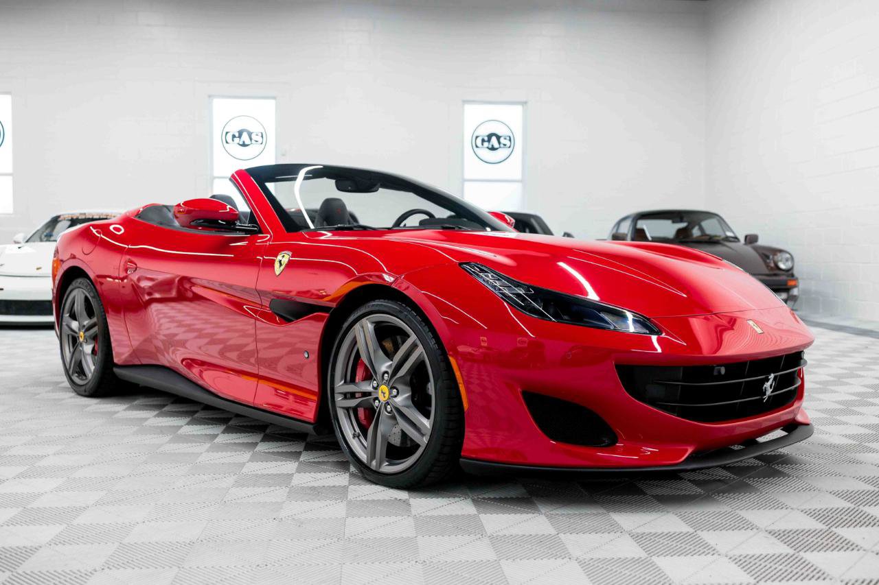 Used 2019 Ferrari Portofino RWD image 11