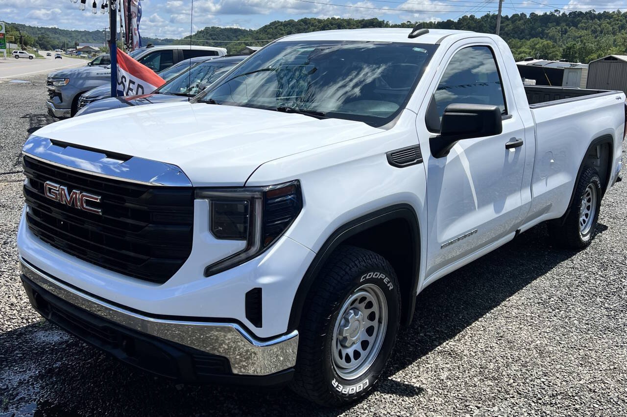 Used 2022 GMC Sierra 1500 Pro w/ Pro Value Package AWD/4WD image 3