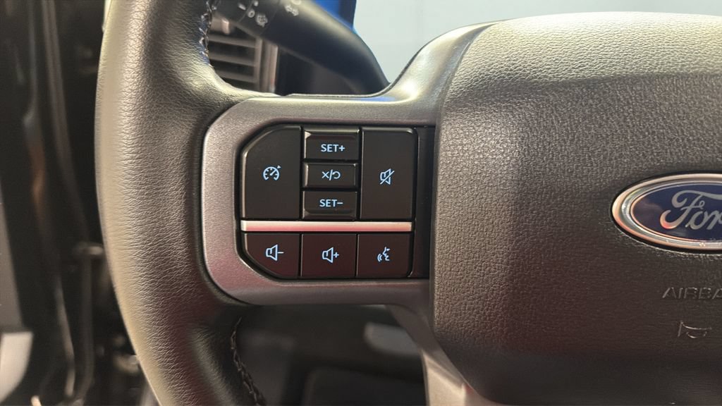 Used 2025 Ford F250 Lariat AWD/4WD image 18