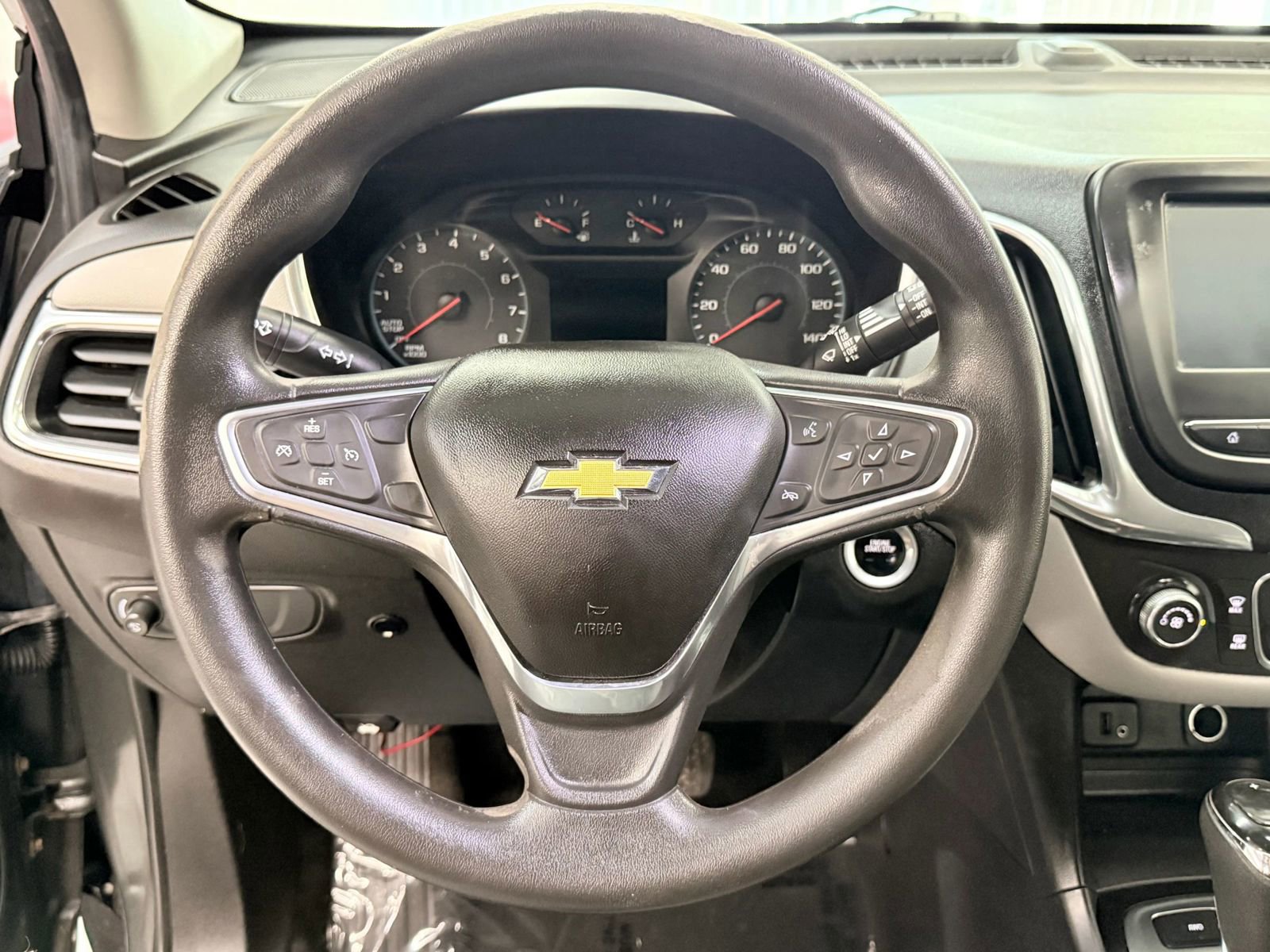 Used 2018 Chevrolet Equinox LS AWD/4WD image 30