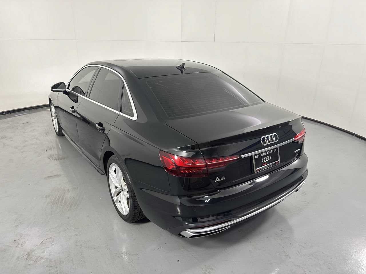 Used 2023 Audi A4 2.0T Premium Plus w/ Premium Plus Package AWD/4WD image 32