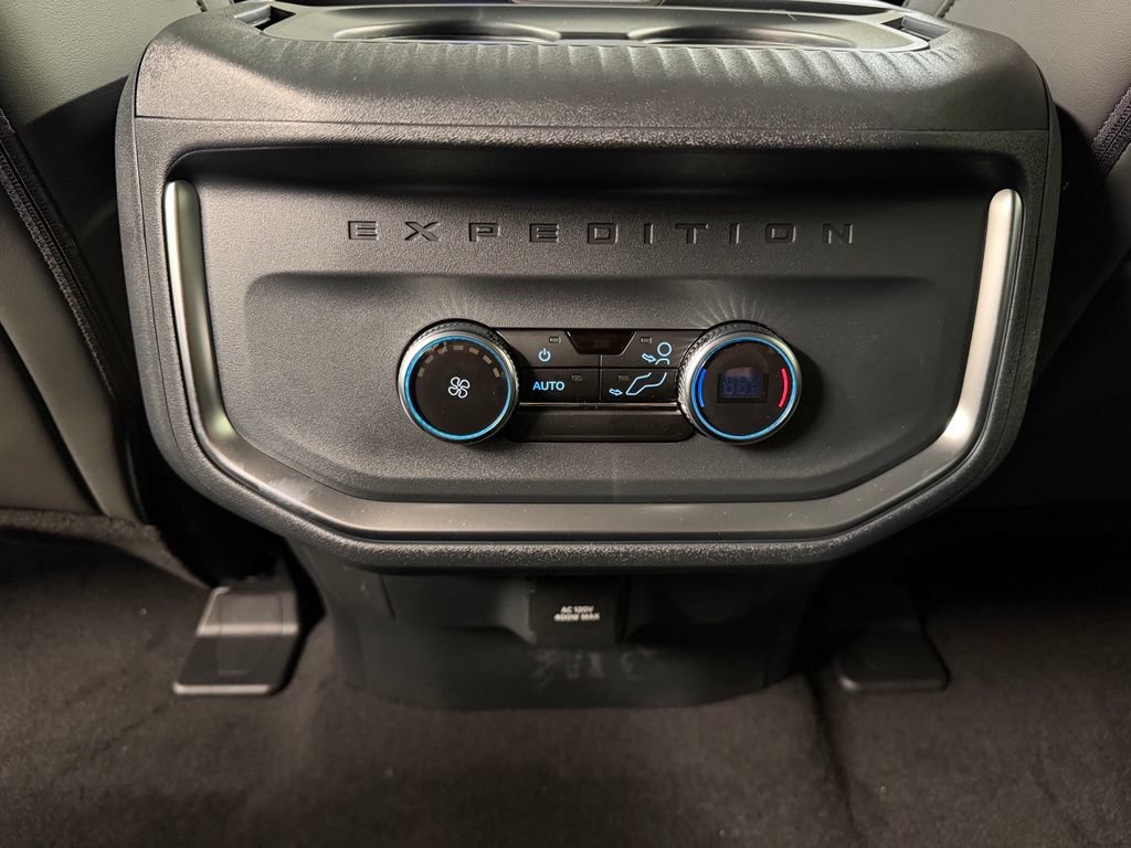 New 2027 Ford Expedition Active AWD/4WD image 34