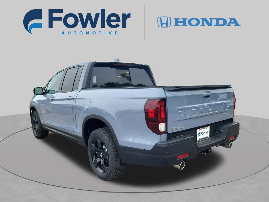 New 2026 Honda Ridgeline Black Edition image 4