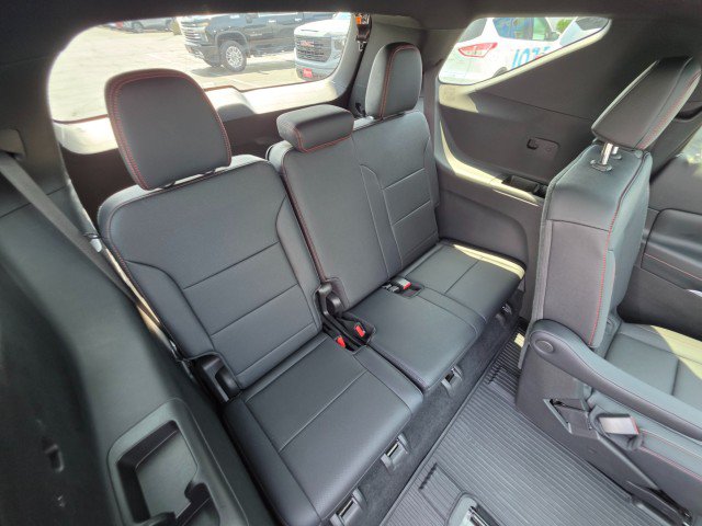 Used 2026 Chevrolet Traverse Z71 w/ Enhanced Driving Package AWD/4WD image 19