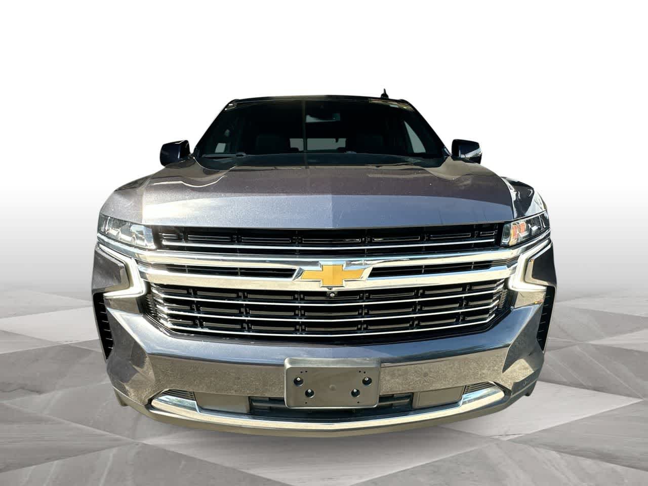 Used 2023 Chevrolet Tahoe LT w/ Luxury Package AWD/4WD image 3