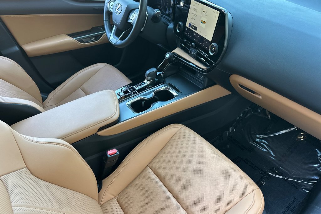 Certified 2025 Lexus NX 350h AWD w/ Cold Area Package image 18