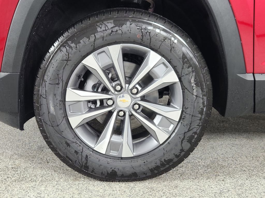 New 2026 Chevrolet Equinox LT w/ Safety and Technology Package FWD image 13