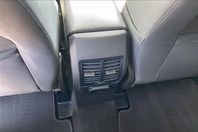 Used 2017 Ford Escape SE w/ Equipment Group 201A image 31