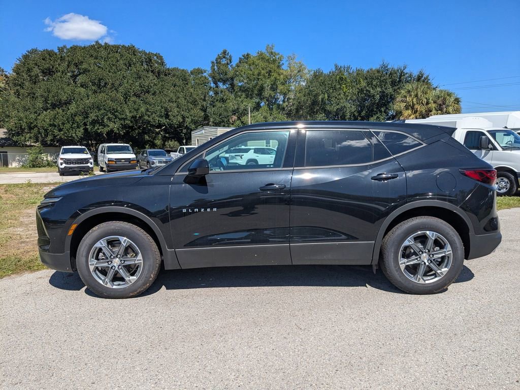 New 2024 Chevrolet Blazer LT w/ Driver Confidence Package image 24