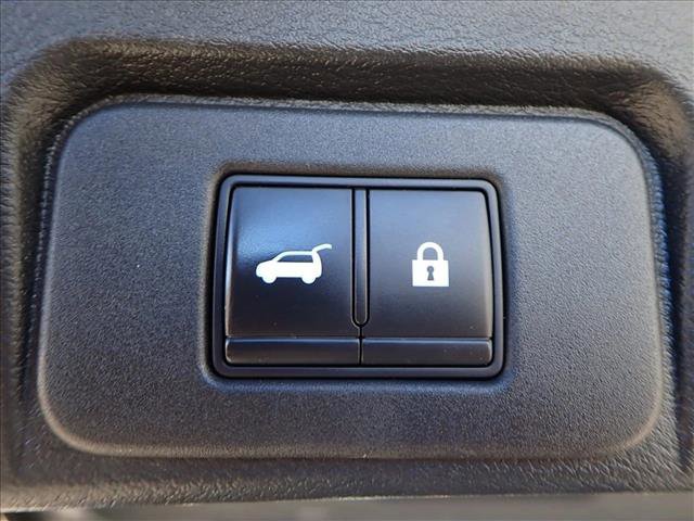 Used 2021 Nissan Rogue SL w/ Premium Package image 8