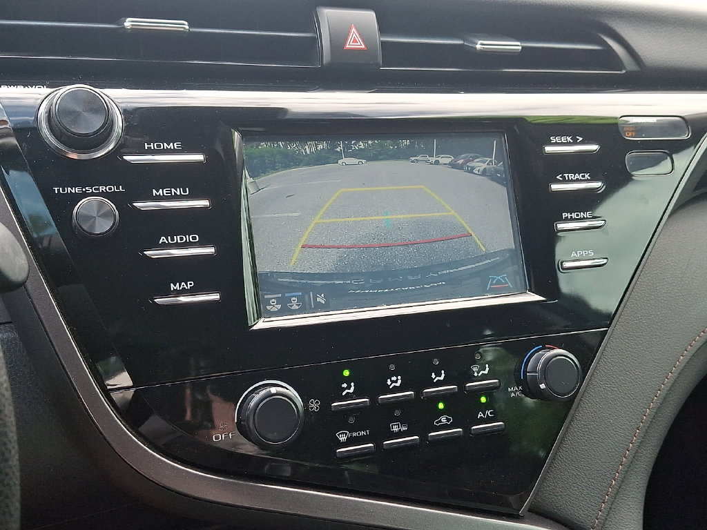 Used 2019 Toyota Camry LE w/ Convenience Package FWD image 16