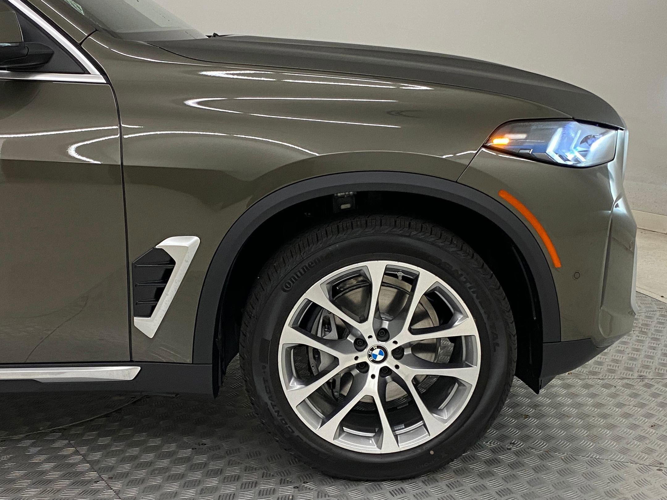 Used 2026 BMW X5 xDrive40i w/ Premium Package image 10