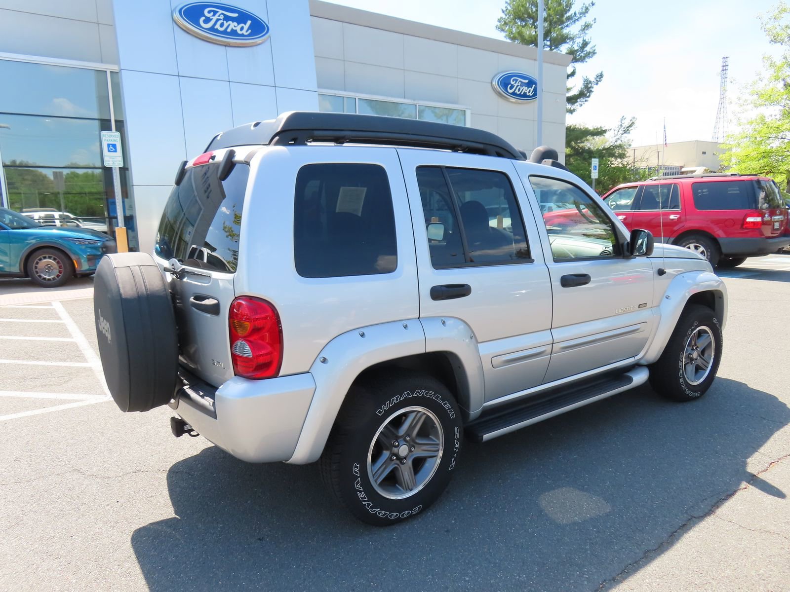 Used 2003 Jeep Liberty Renegade AWD/4WD image 5