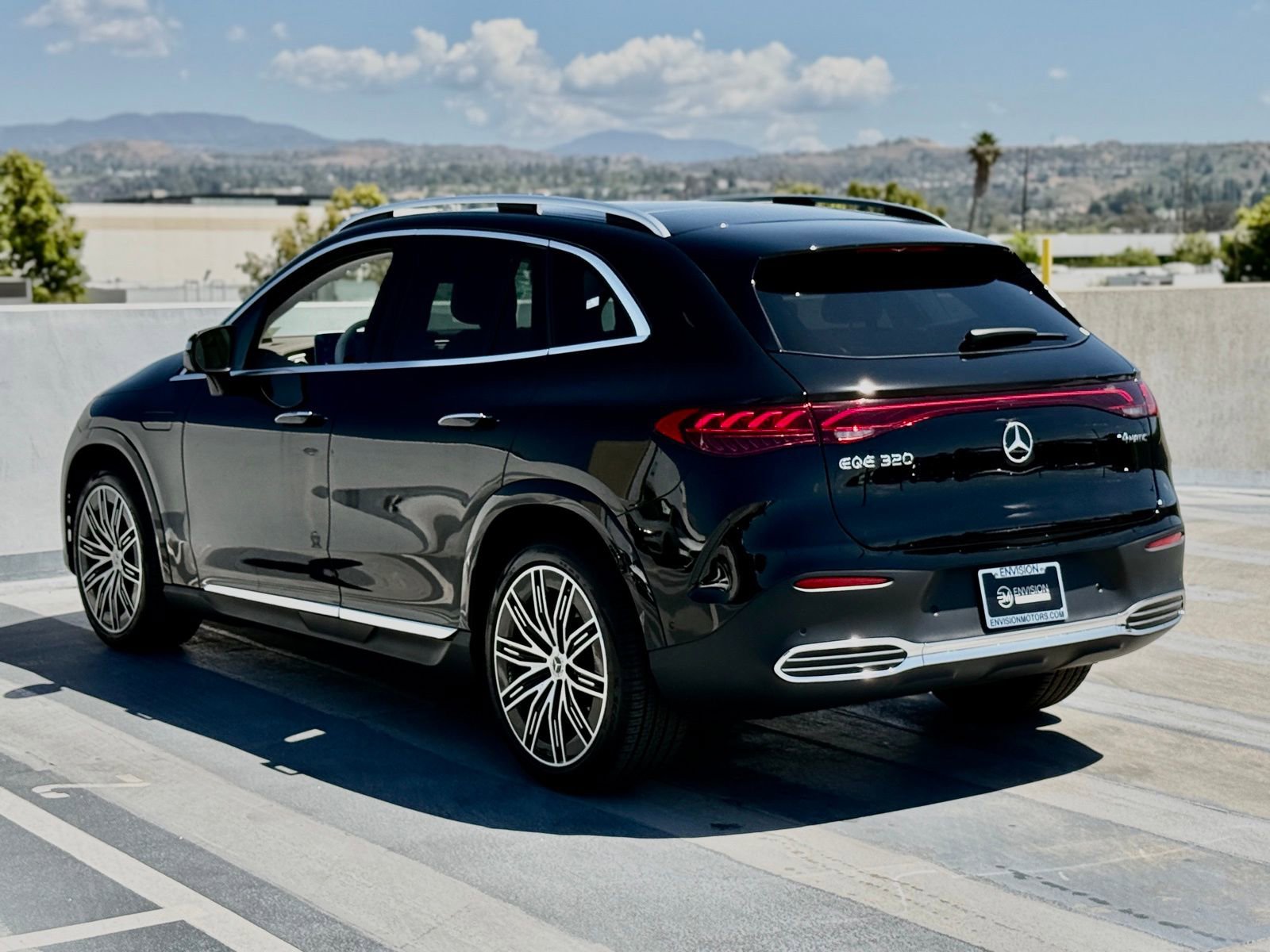 New 2026 Mercedes-Benz EQE 320 4MATIC SUV image 9