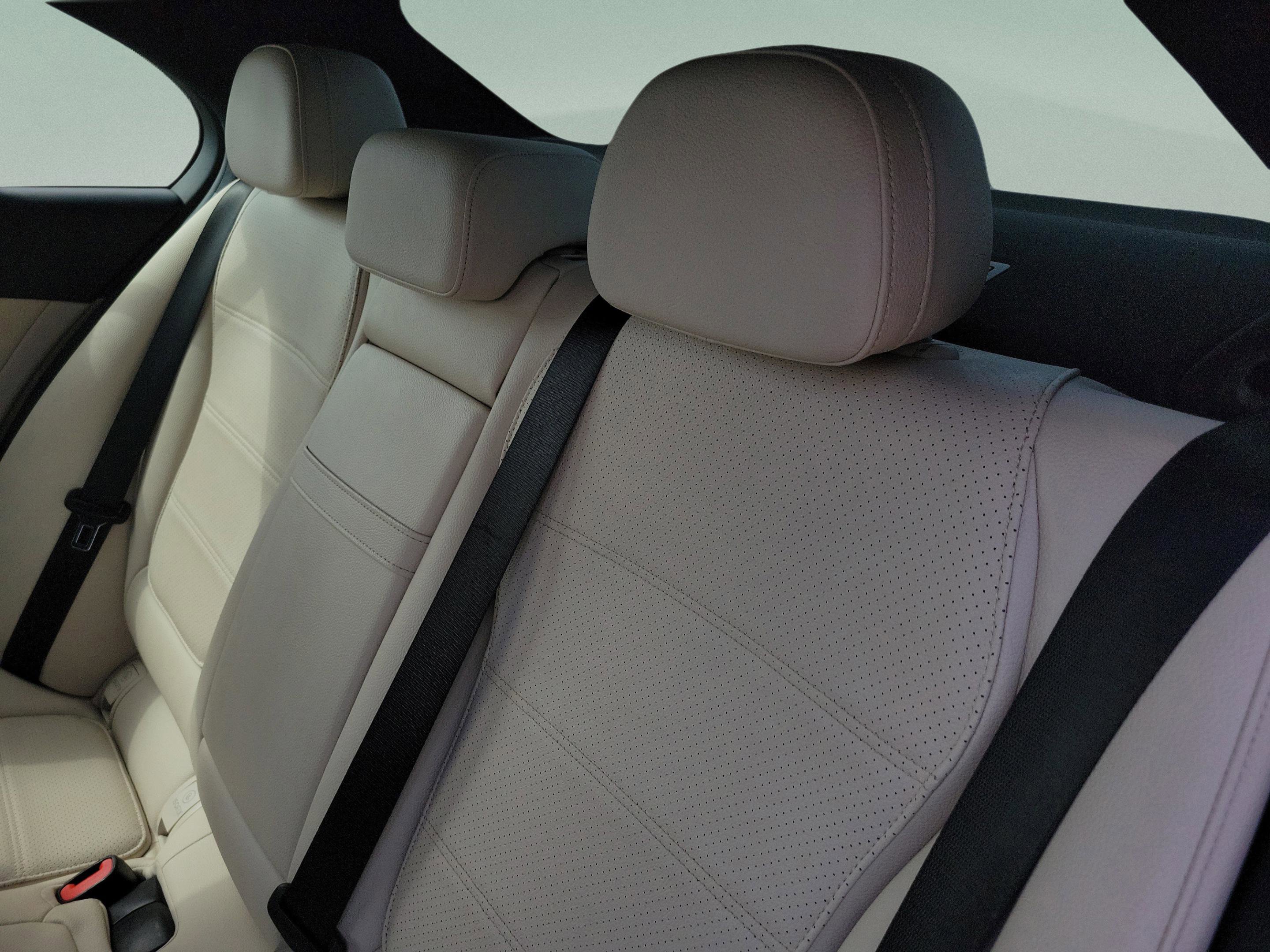 Certified 2023 Mercedes-Benz C 300 Sedan w/ Exclusive Trim Package image 8