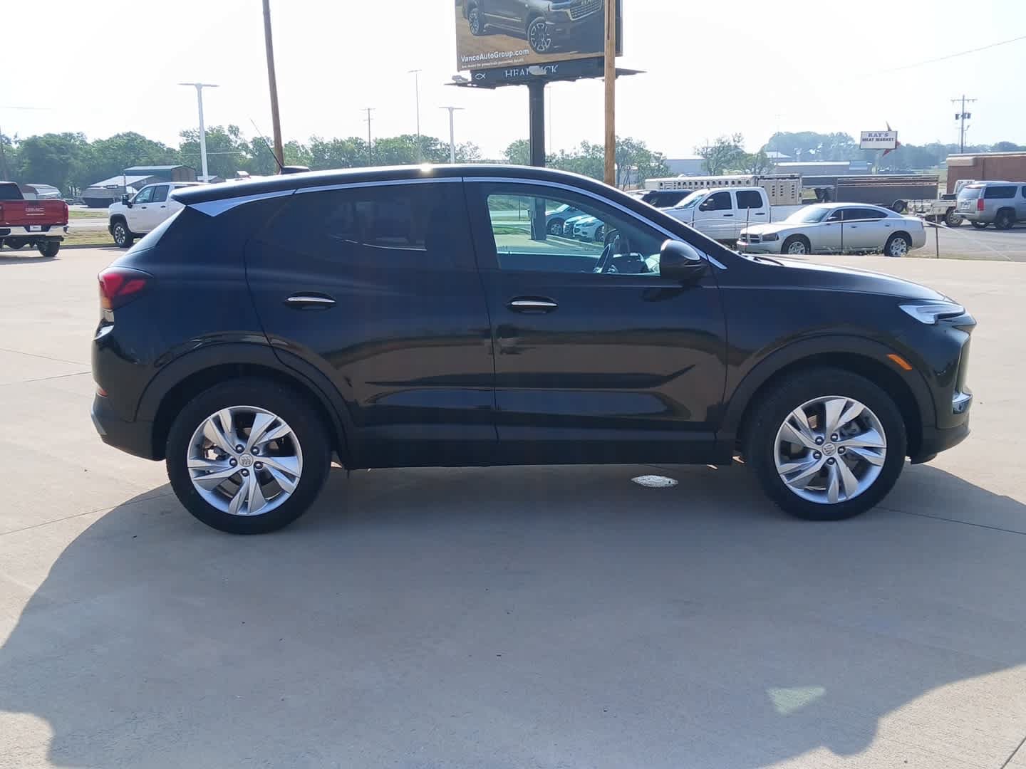 Used 2025 Buick Encore GX Preferred w/ Comfort Package AWD/4WD image 9