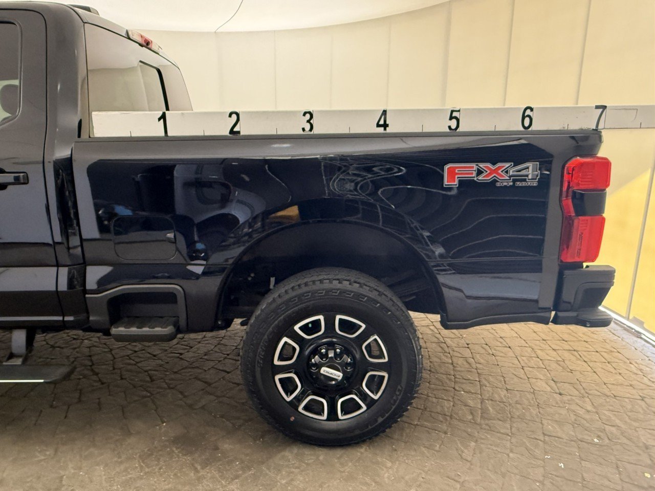 Certified 2025 Ford F250 Platinum AWD/4WD image 5