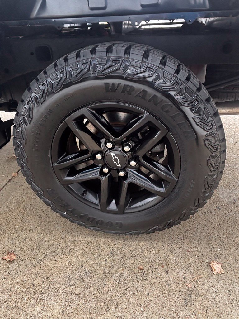Used 2021 Chevrolet Silverado 1500 LT Trail Boss AWD/4WD image 7