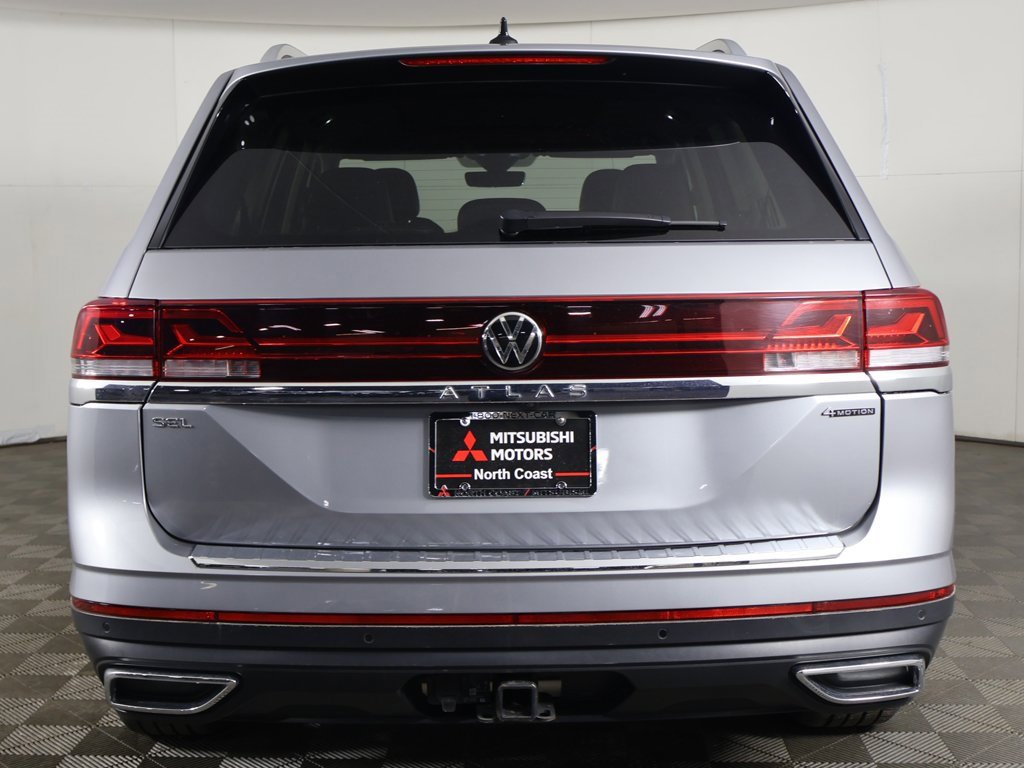 Used 2024 Volkswagen Atlas SEL image 16