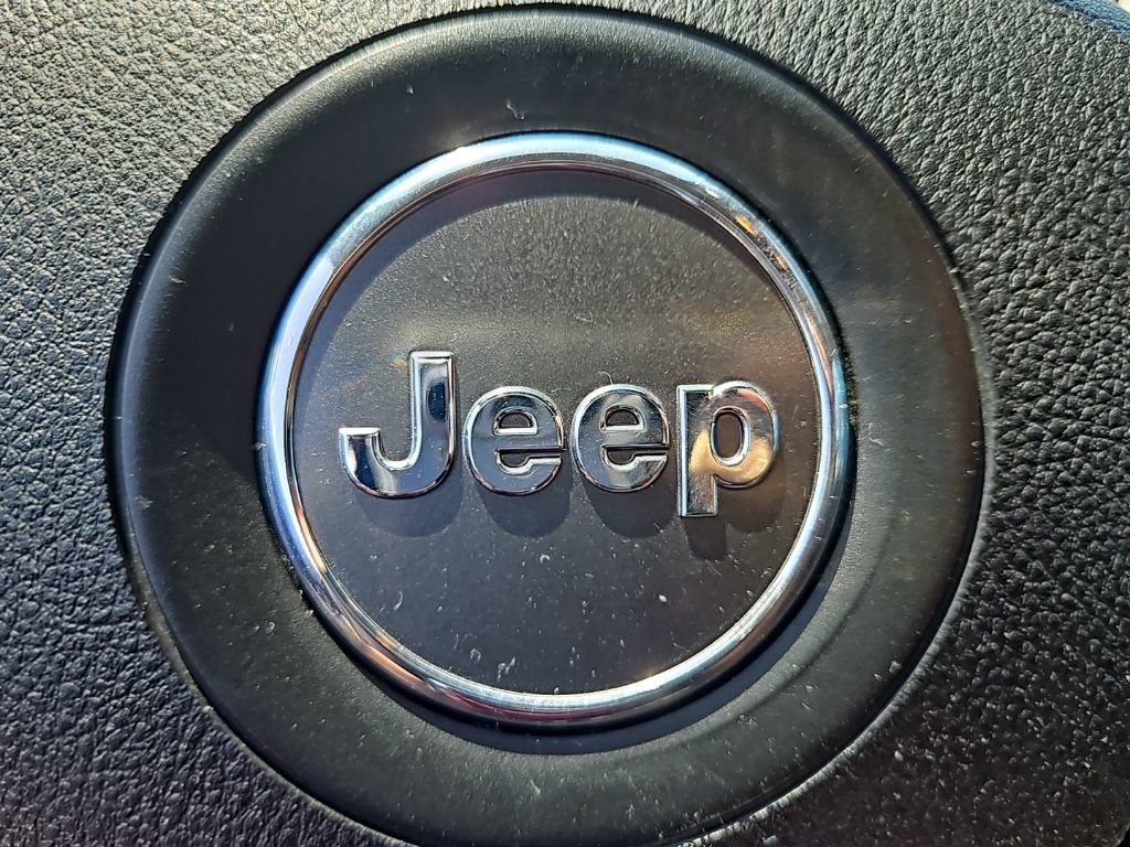 Used 2015 Jeep Cherokee Latitude image 17