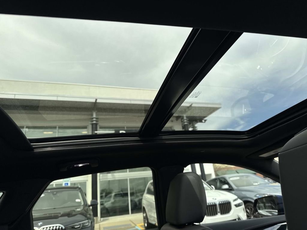 Used 2024 Cadillac XT5 Premium Luxury image 10