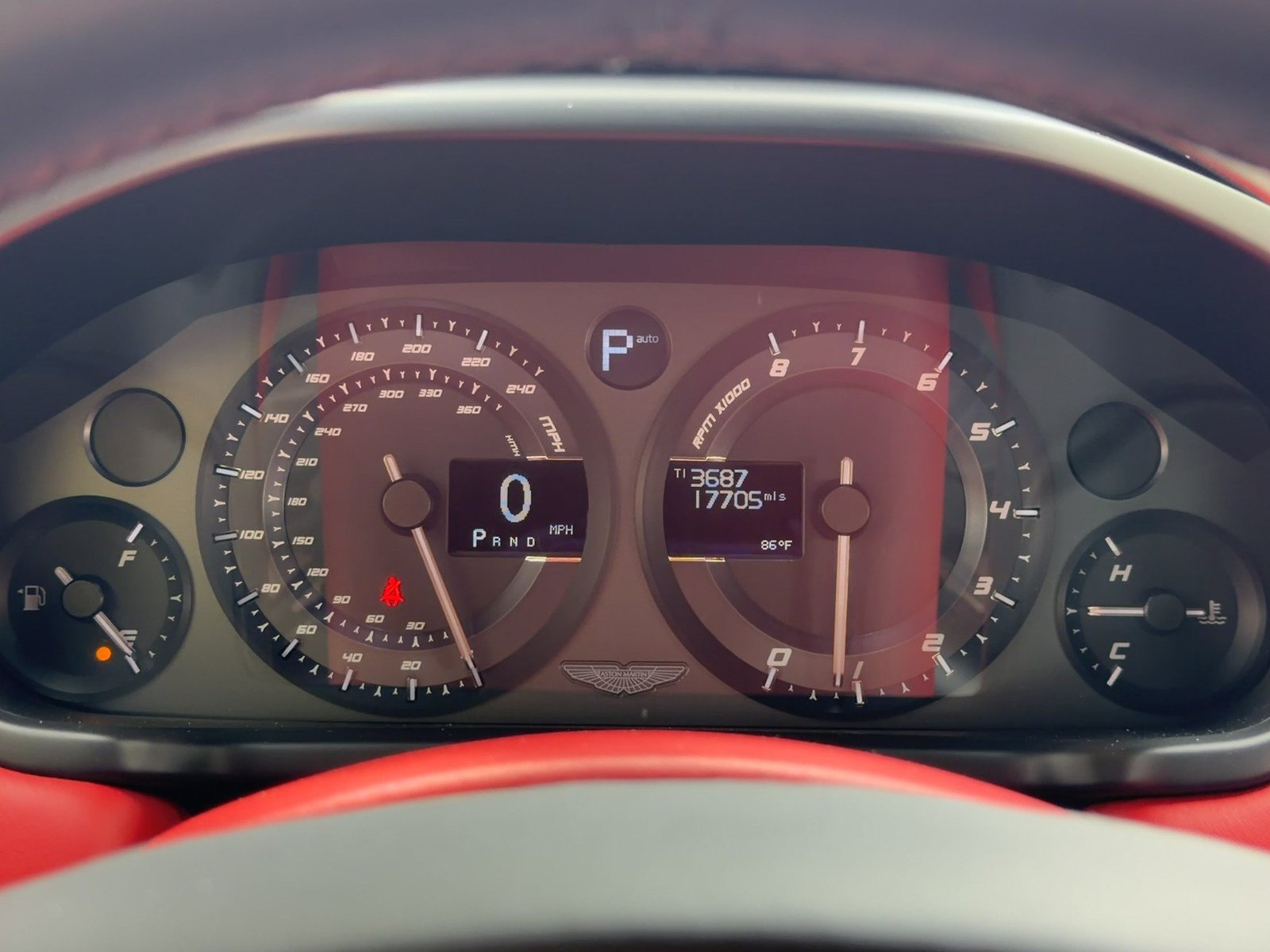 Used 2014 Aston Martin Vanquish Coupe RWD image 6