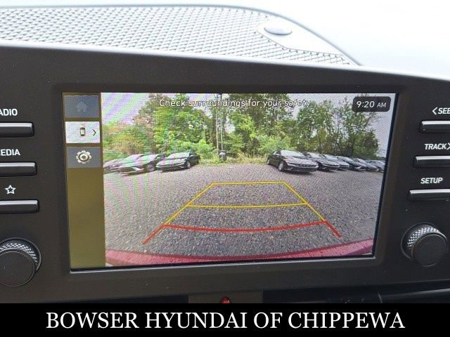 Used 2025 Hyundai Elantra Sport image 14