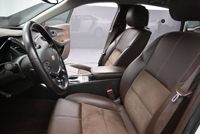 Used 2014 Chevrolet Impala LT FWD image 18