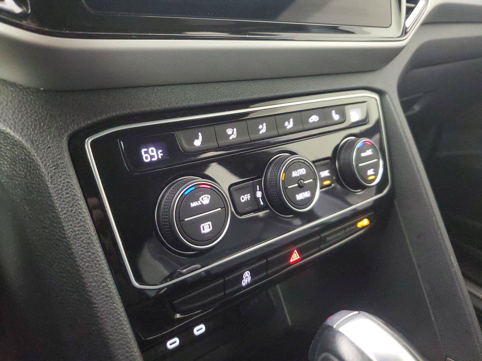 Used 2023 Volkswagen Atlas Cross Sport SE w/ Panoramic Sunroof Package FWD image 29