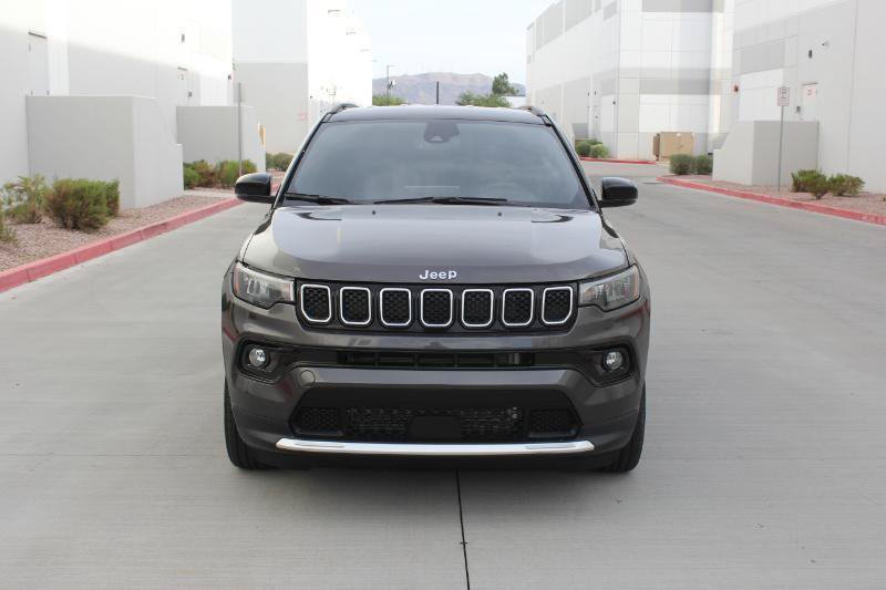 Used 2024 Jeep Compass Limited AWD/4WD image 2