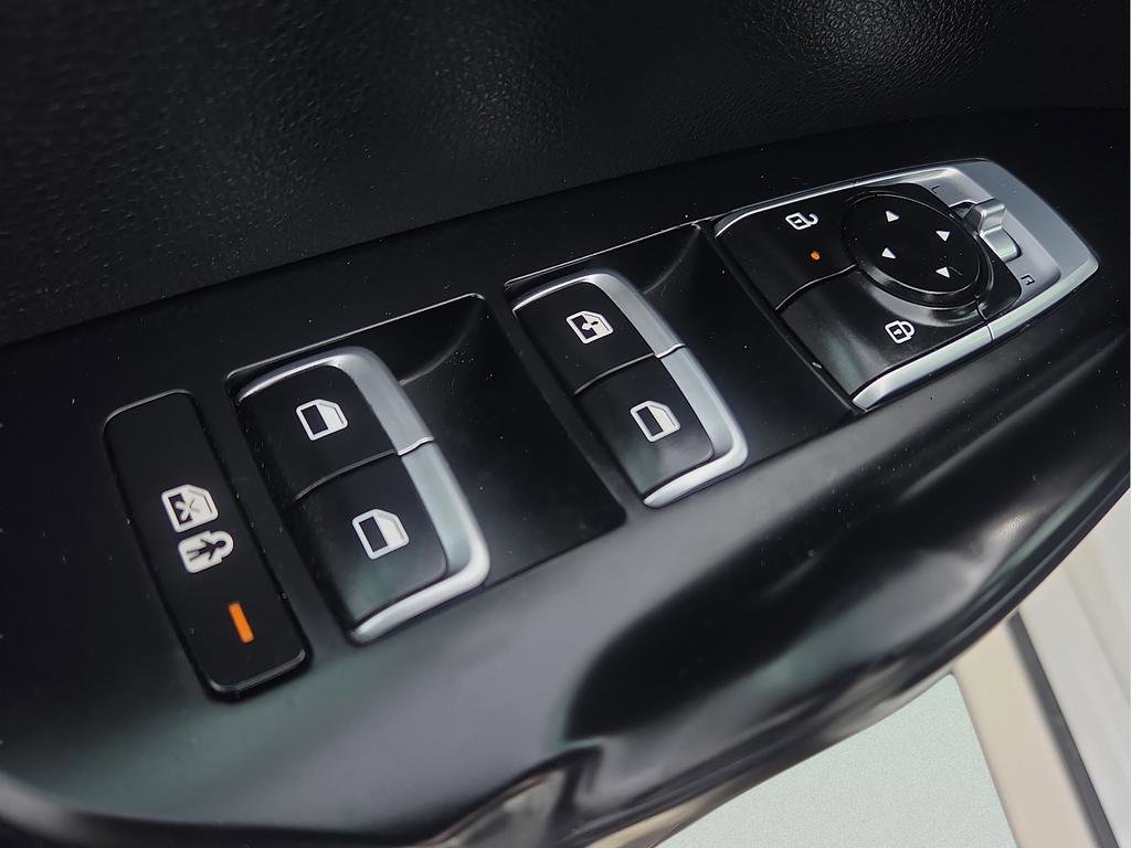 Used 2025 Kia K5 LXS FWD image 11